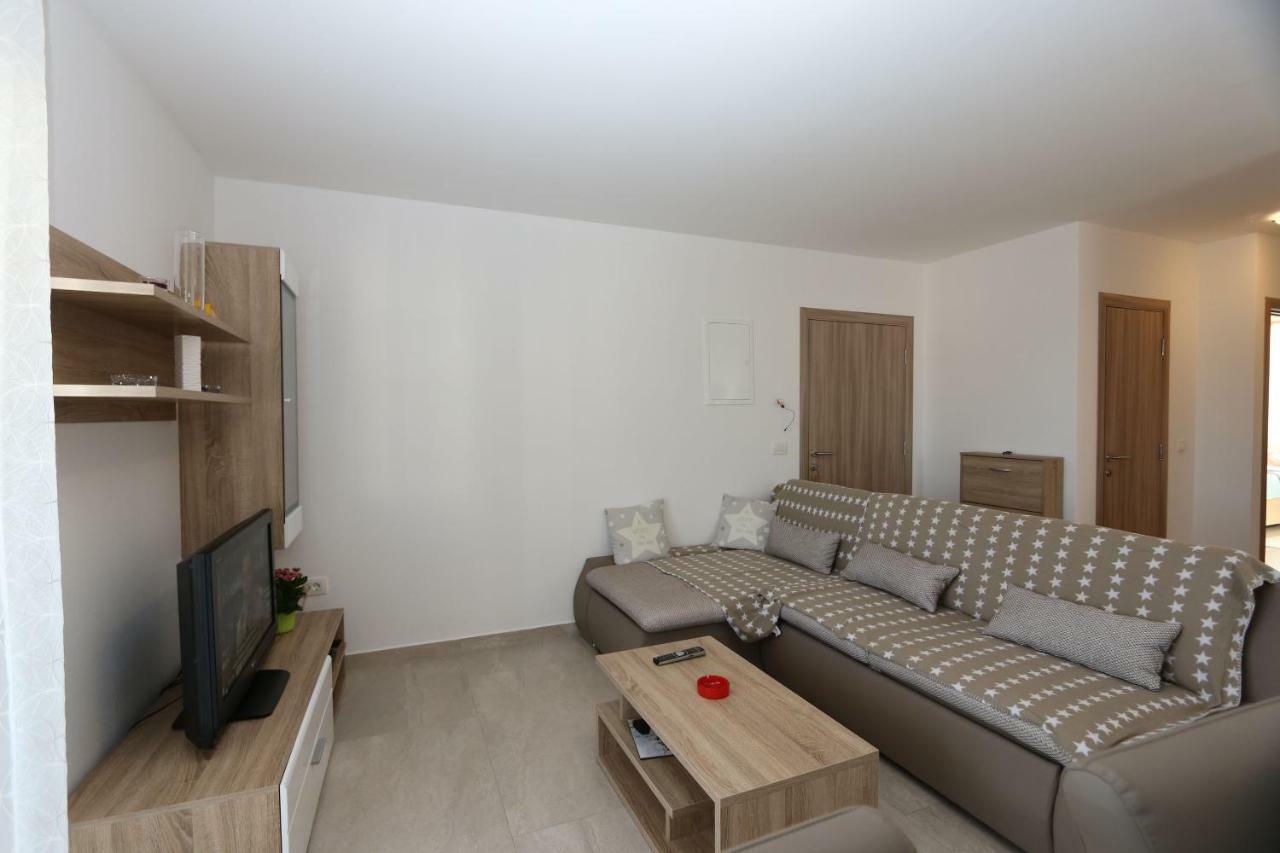 Apartment Samsa Mirica Čižići Esterno foto