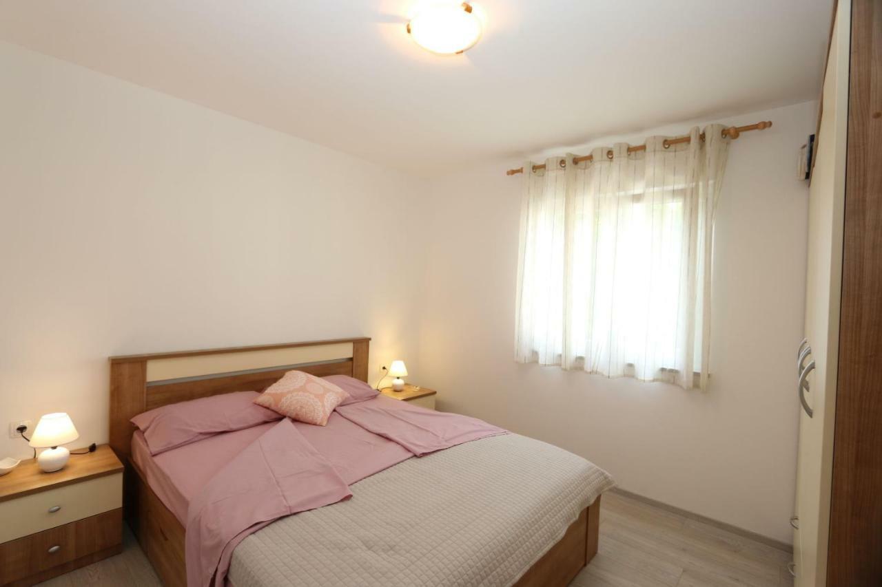 Apartment Samsa Mirica Čižići Esterno foto